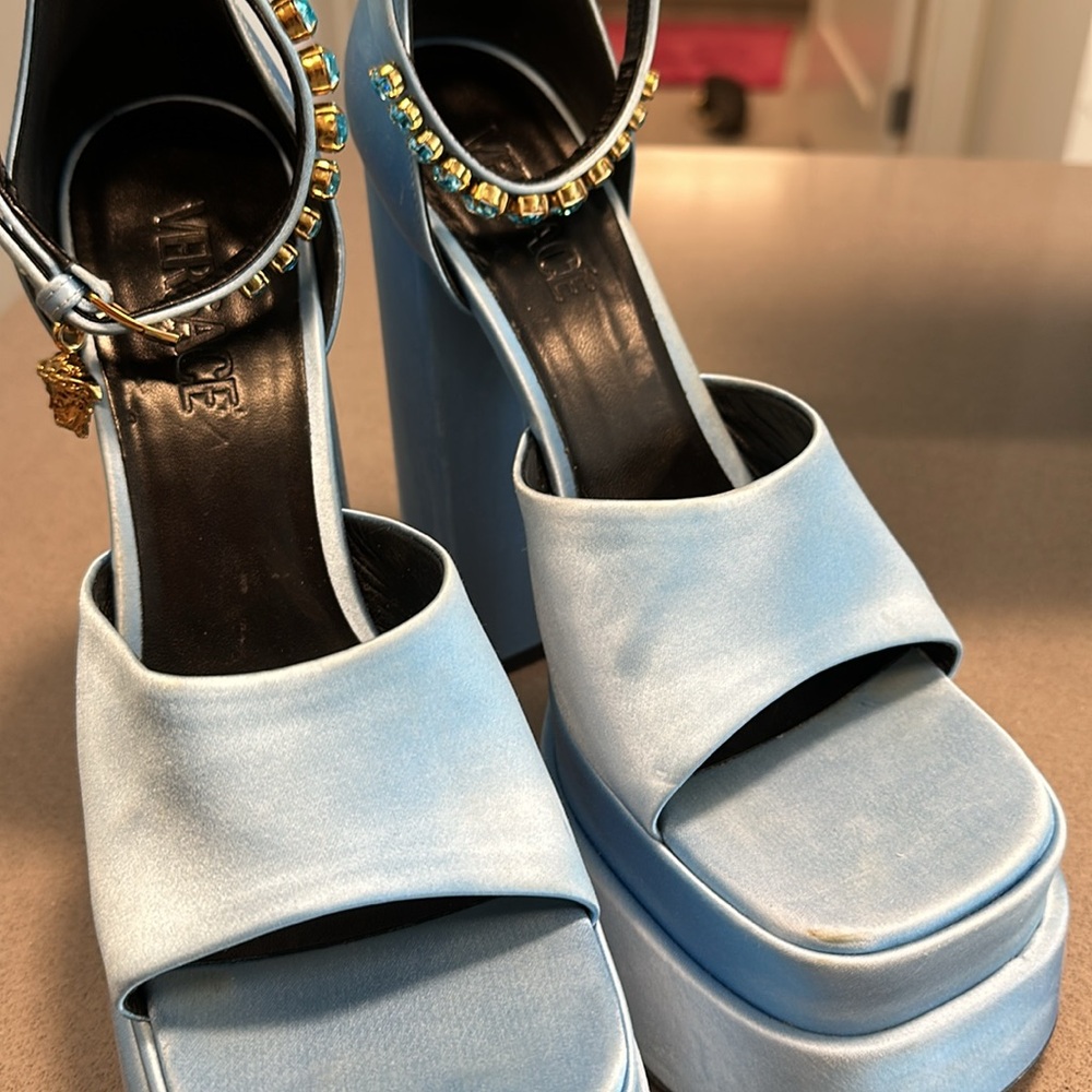 Versace heels - Picture 2 of 7